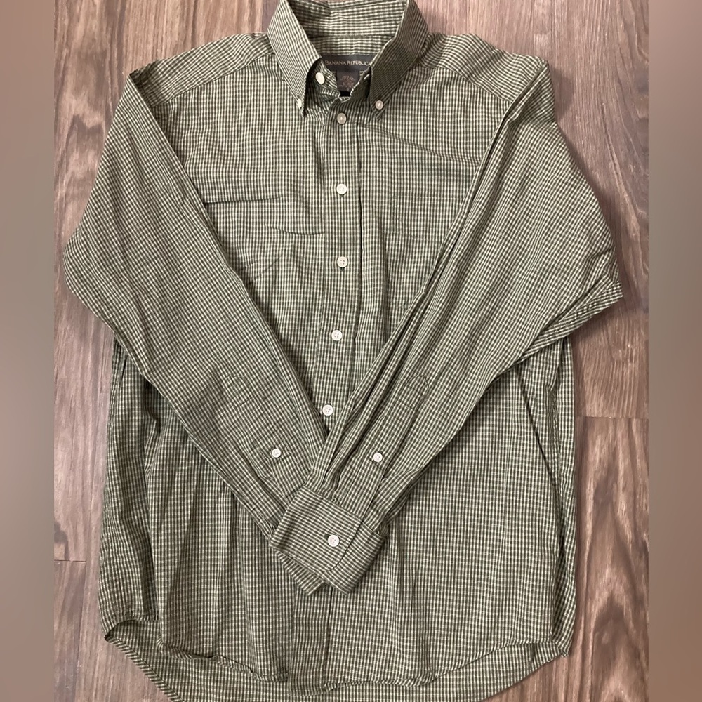 Banana‎ Republic Men’s Green Small Button Down Shirt